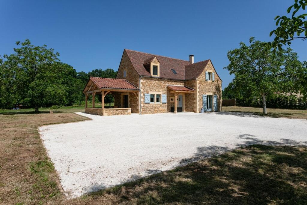 Luxury 3 Bed Home With Heated Swimming Pool Air Con And Boules Pitch Salignac-Eyvigues Buitenkant foto