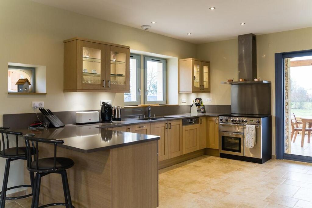 Luxury 3 Bed Home With Heated Swimming Pool Air Con And Boules Pitch Salignac-Eyvigues Buitenkant foto