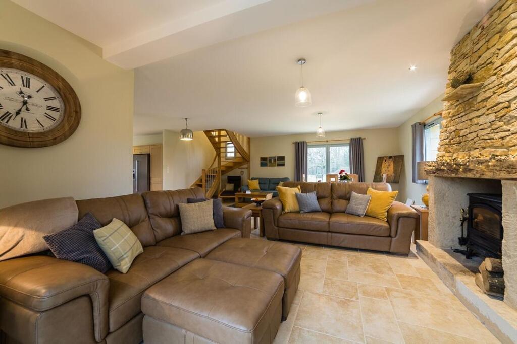 Luxury 3 Bed Home With Heated Swimming Pool Air Con And Boules Pitch Salignac-Eyvigues Buitenkant foto